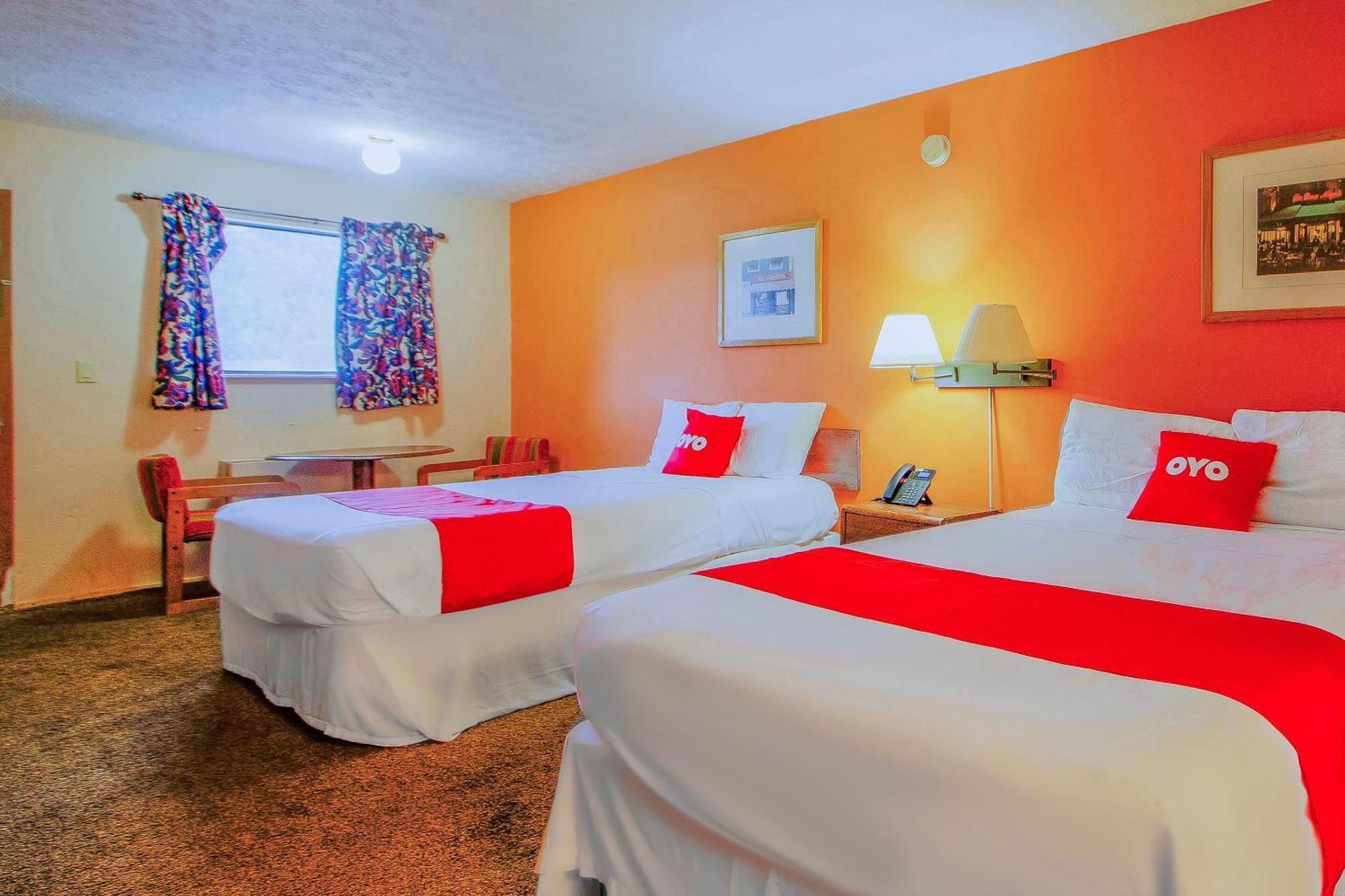 OYO Hotel Chapmanville Inn, WV - Hwy 119 Eksteriør billede