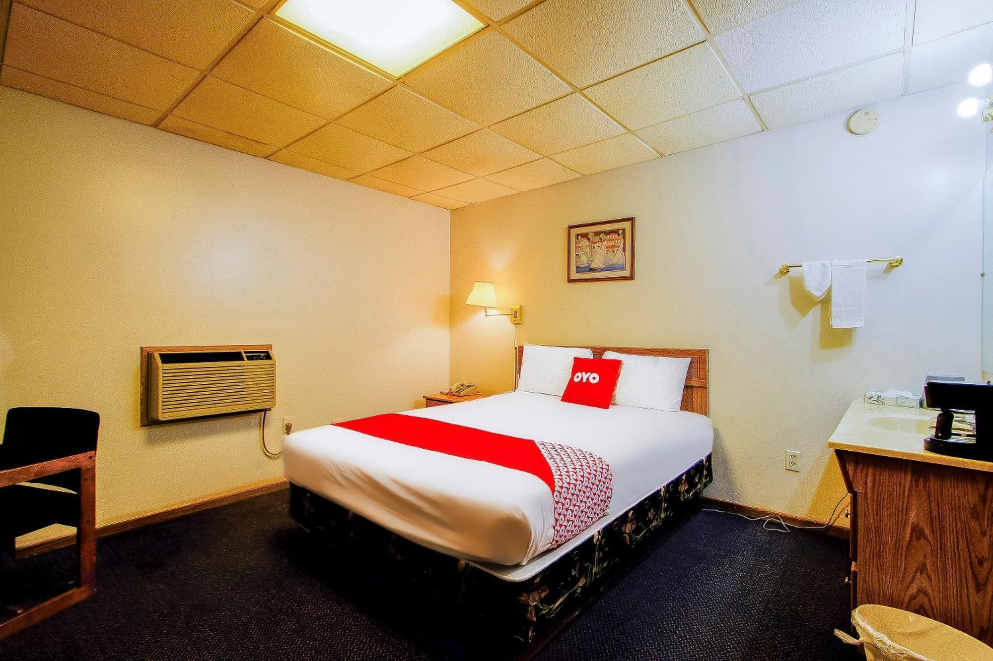 OYO Hotel Chapmanville Inn, WV - Hwy 119 Eksteriør billede